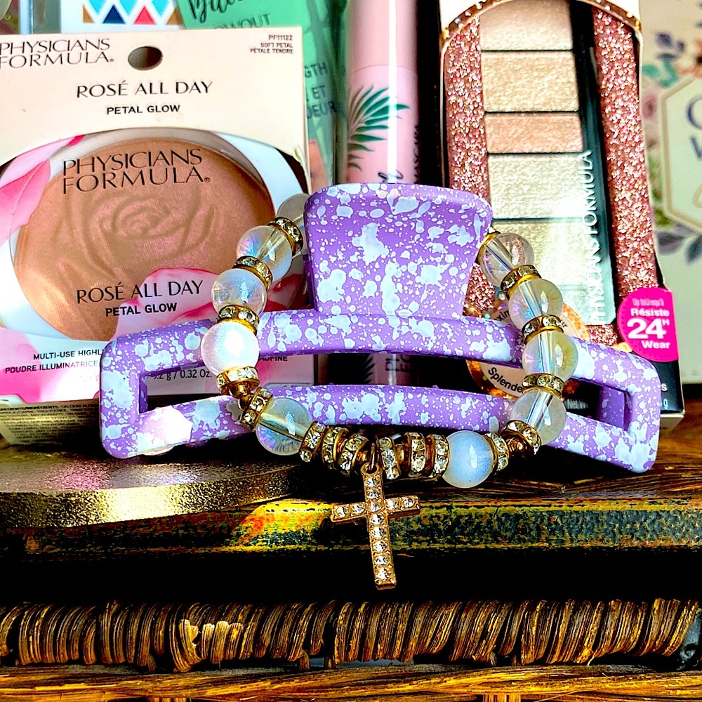 Physicians Formula - MASCARA, PETAL GLOW,& SHIMMER STRIPS EYE SHADOW & Free gift - Picture 5 of 12